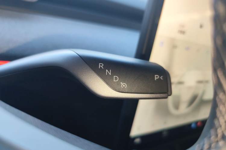 Used Tesla Model Y 2024 Rear-Wheel-Drive Version
