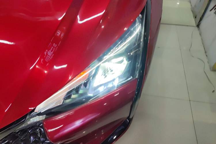 Used Dongfeng Aeolus Yixuan 2022 230T Automatic Adaptive-Beam Knight Edition
