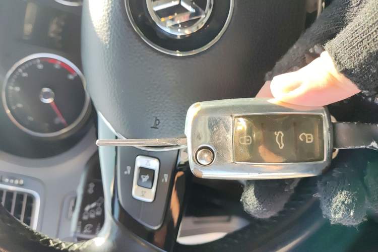 Used Volkswagen Polo 2016 1.6L Automatic Comfort Model
