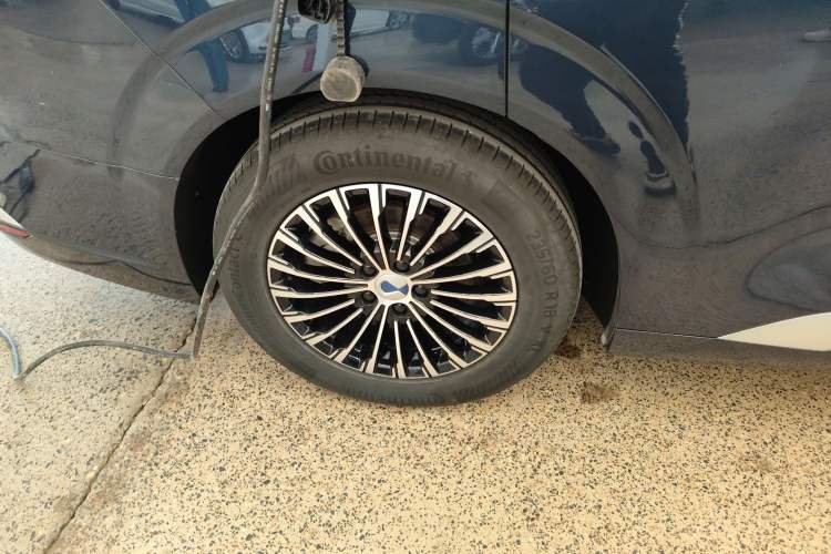 Used Denza D9 2022 DM-i 970 Four-Wheel Drive Prestige Model