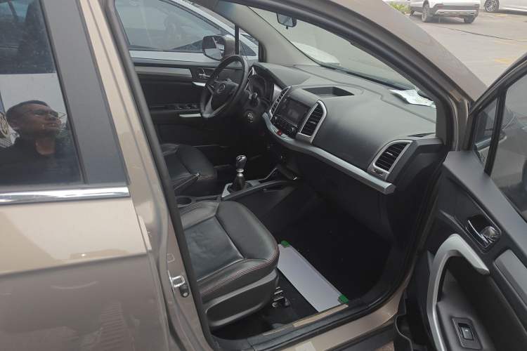 Used  Refine S3 2016 1.5L Manual Luxury Smart Version
