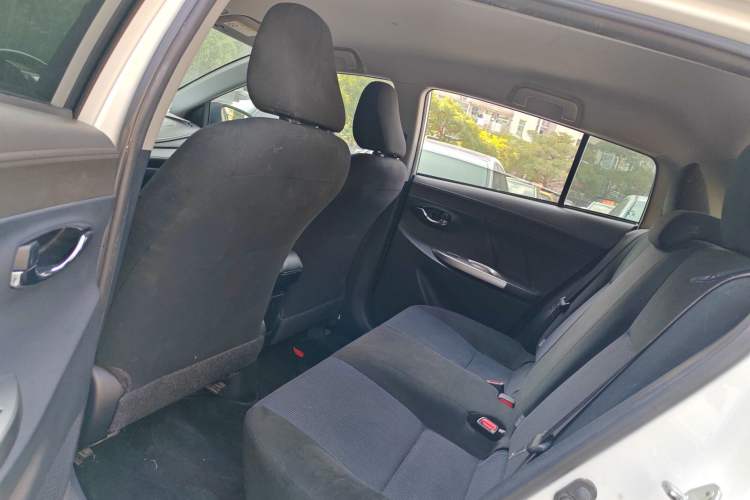 Used Toyota YARiS L 2015 1.5E Automatic Charm Edition