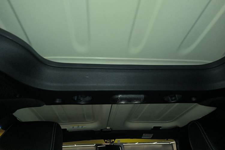 Used  Wrangler 2017 3.0L Sahara Four-Door Comfort Edition
