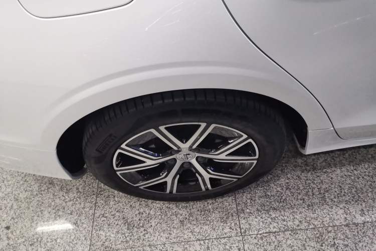 Used Volvo S60 2024 B4 Zhiyi Luxury Edition
