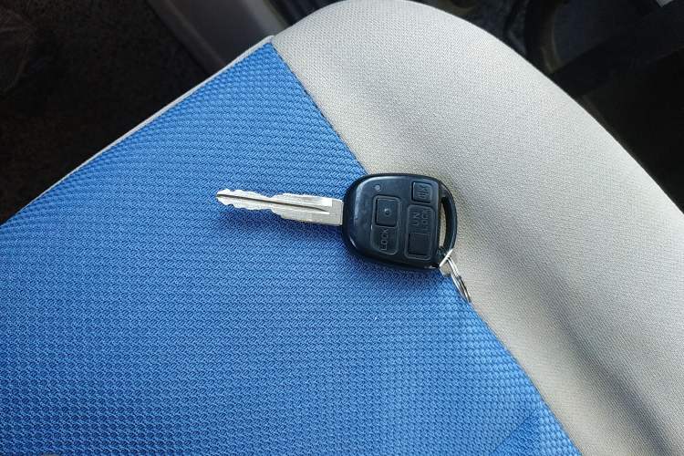 Used Suzuki Wagon R 2013 Venture Edition 1.0L Manual Economy Model
