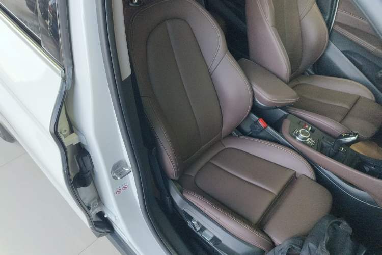 Used BMW X1 2022 sDrive25Li Leading Model
