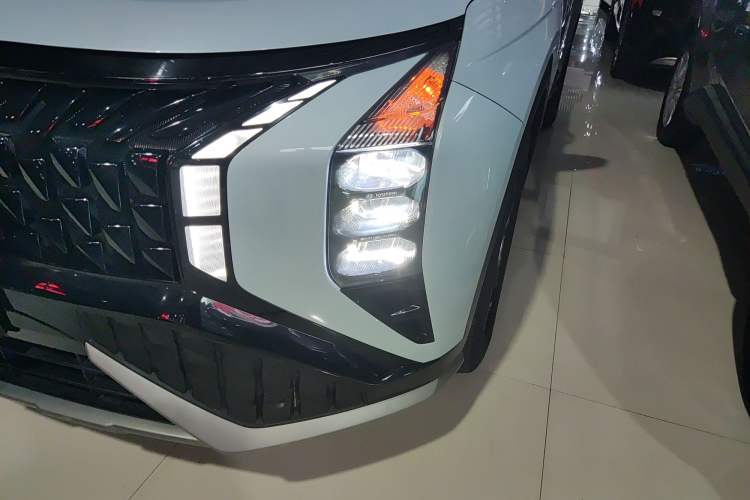 Used Hyundai ix35 2023 Musso 2.0L Flagship Edition TOP
