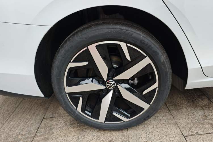 Used Volkswagen Lamando 2025 Lavida L 280TSI DSG Cool & Spicy Edition
