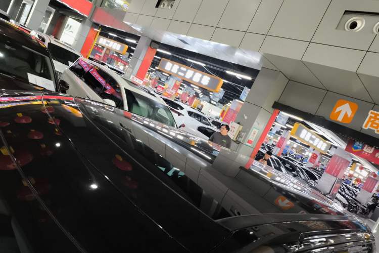 Used XPeng X9 2024 702 Ultra-Long Range Max
