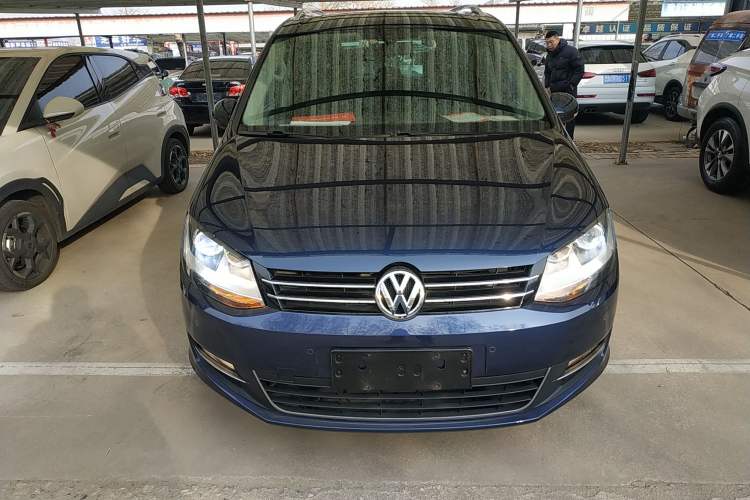 Used Volkswagen Sharan 2013 1.8TSI Comfort Model

