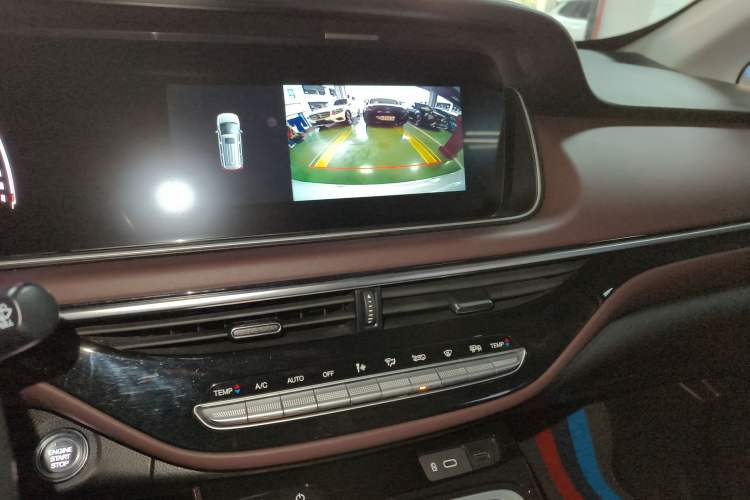 Used GAC Trumpchi M6 2023 PRO 270T DCT Luxury Edition
