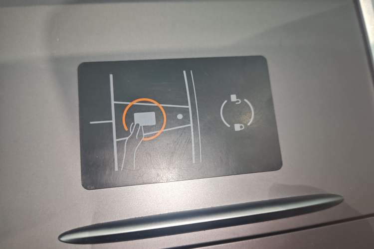 Used Tesla Model Y 2021 Long-Range All-Wheel-Drive Version