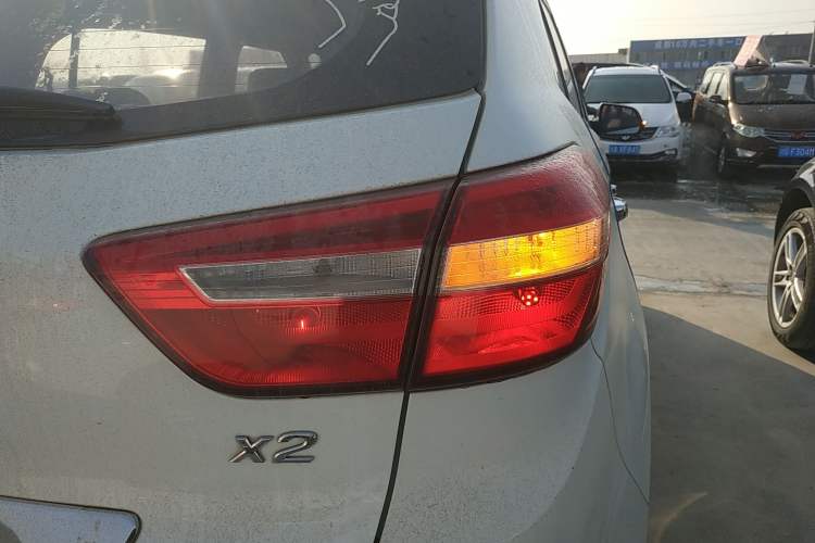 Used Hyundai ix25 2016 1.6T Dual-Clutch Two-Wheel Drive Smart GLS Model
