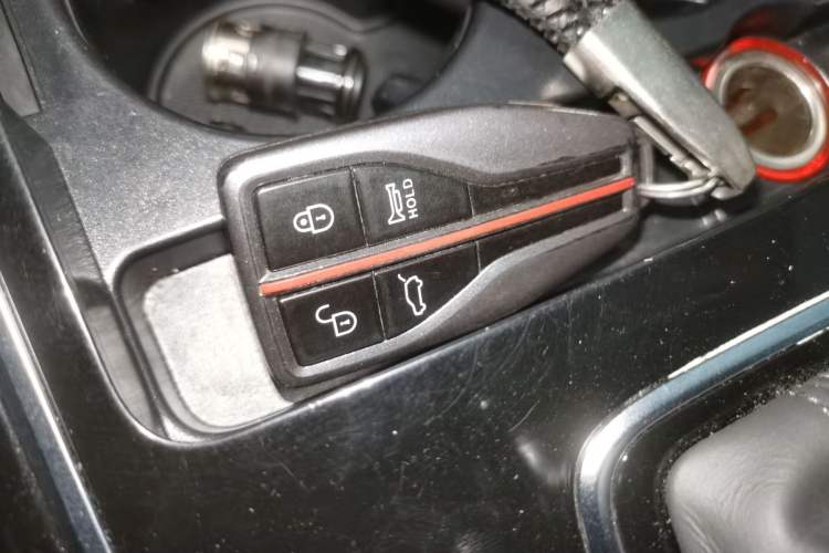 Used Hongqi HS5 2022 Revised Version 2.0T Smart Connect Flagship Edition
