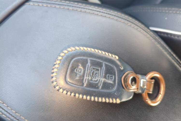 Used Hyundai Tucson 2019 280TGDi Dual-Clutch Two-Wheel Drive Fashion Edition China VI Standard
