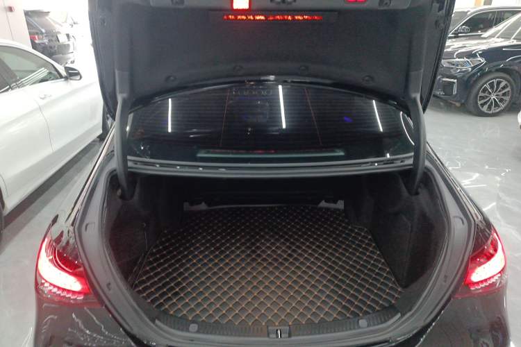 Used Mercedes-Benz E-Class 2023 Restyled E 300 L Sporty and Stylish Edition
