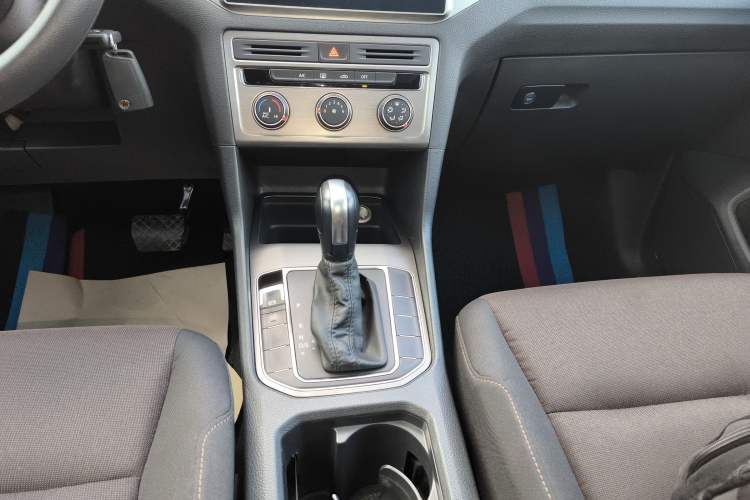 Used Volkswagen Golf Sportsvan 2018 1.6L Automatic Comfort Model
