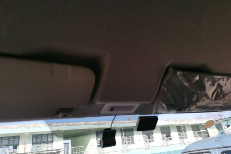 Used JMC Transit 2019 2.8T Commercial Version Short Wheelbase Mid-Roof 3-Seater China VI Standard JX493