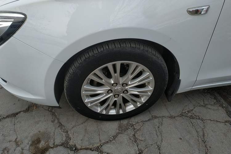 Used Buick GT 2017 15N Automatic Elite Version