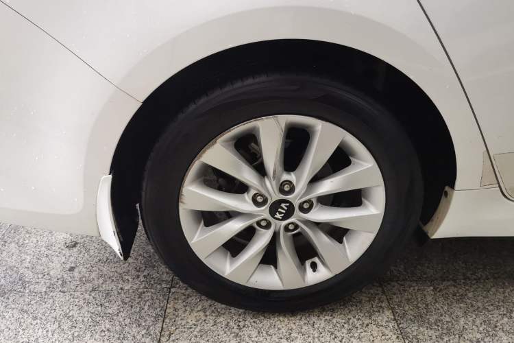 Used Kia K5 2016 1.6T Automatic LUX
