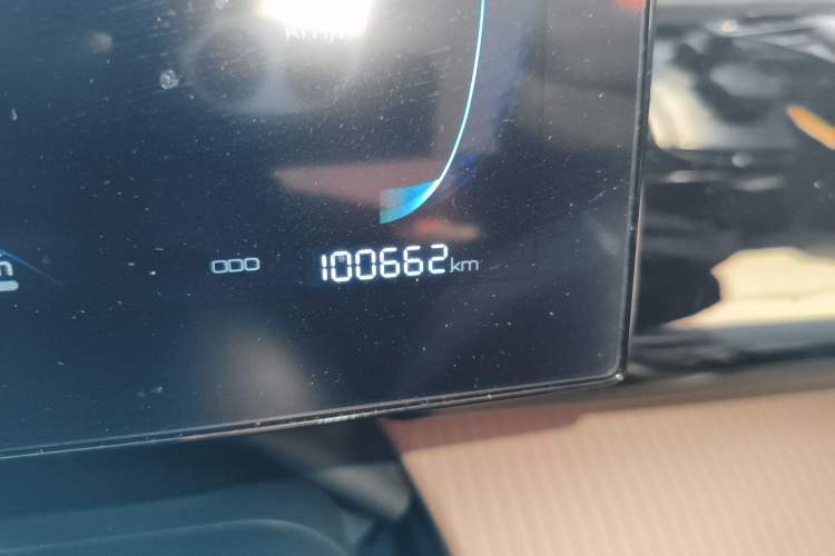 Used BYD Song Pro New Energy 2024 HONOR Edition DM-i 71KM Navigation Model