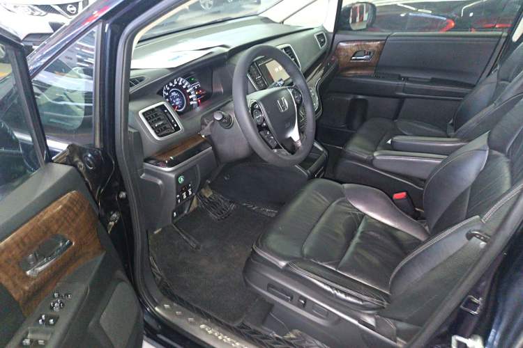 Used Honda Odyssey 2015 2.4L Smart Edition