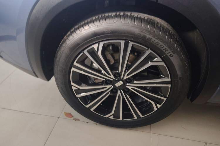 Used  Galaxy Xingjian 7 EM-i 2025 120km Flagship Edition
