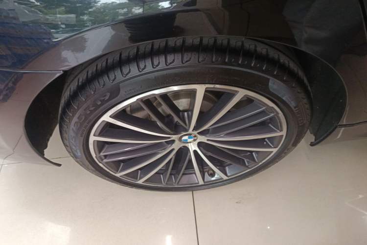 Used BMW 5 Series 2020 530Li Leading Model M Sport Package