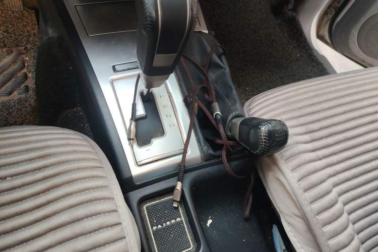 Used Mitsubishi Pajero Sport 2013 3.0L Automatic 4x4 Executive Edition
