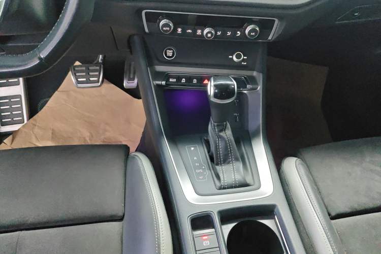 Used Audi Q3 2021 40 TFSI Fashion Dynamic Model