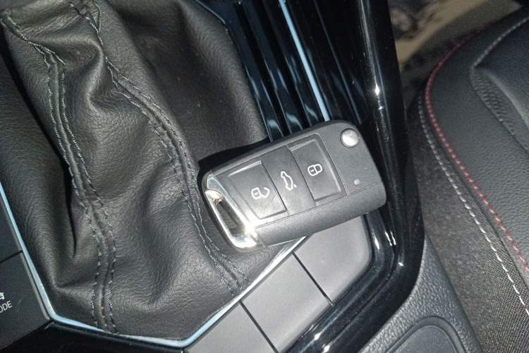 Used Volkswagen Tayron 2019 330TSI Two-Wheel Drive Luxury Model China VI Standard
