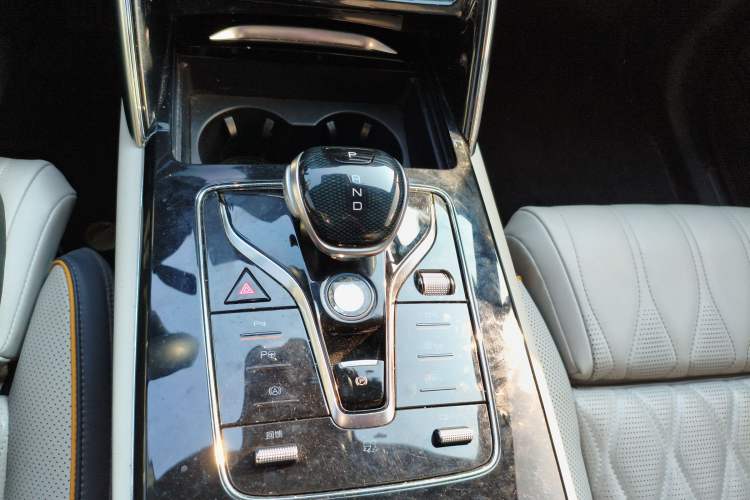 Used BYD Tang New Energy 2022 EV 635 km All-Wheel-Drive Flagship Model
