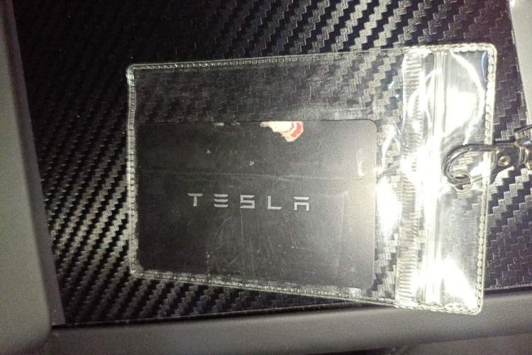 Used Tesla Model Y 2025 Rear-Wheel-Drive Version
