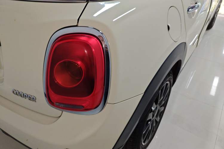 Used  MINI 2016 1.5T COOPER Five-Door Edition