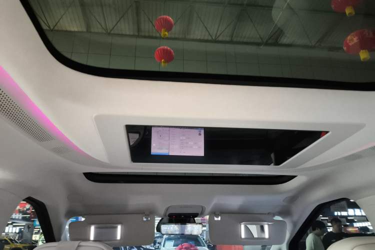 Used XPeng X9 2024 702 Ultra-Long Range Max
