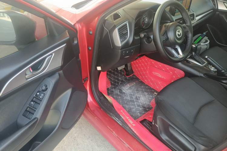 Used Mazda Mazda 3 Axela 2017 Sedan 1.5L Automatic Comfort Model Emission Standard China V
