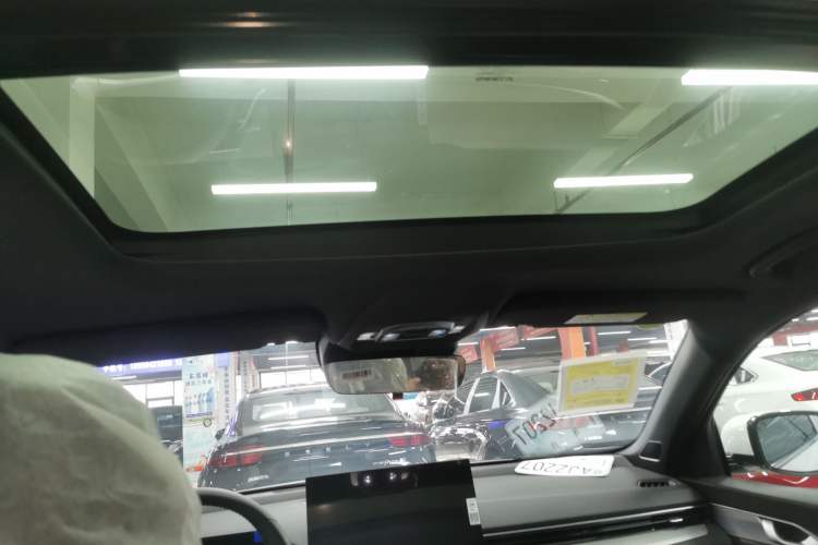 Used Geely Auto Preface 2025 Dongfang Yao 1.5TD Kunlun Edition
