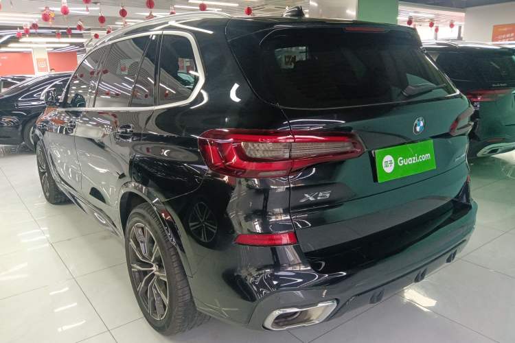 Used BMW X5 2022 Restyled xDrive 30Li Luxury Version M Sport Package
