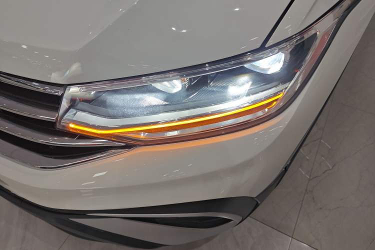 Used Volkswagen Tiguan L 2022 330TSI Automatic Two-Wheel Drive Comfort Edition
