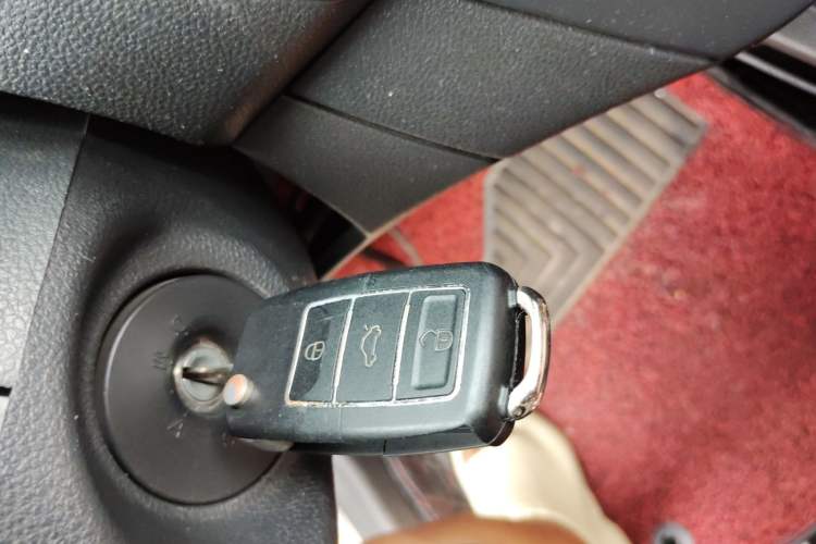 Used Dongfeng Aeolus AX3 2016 1.5L Automatic Shangkue Model
