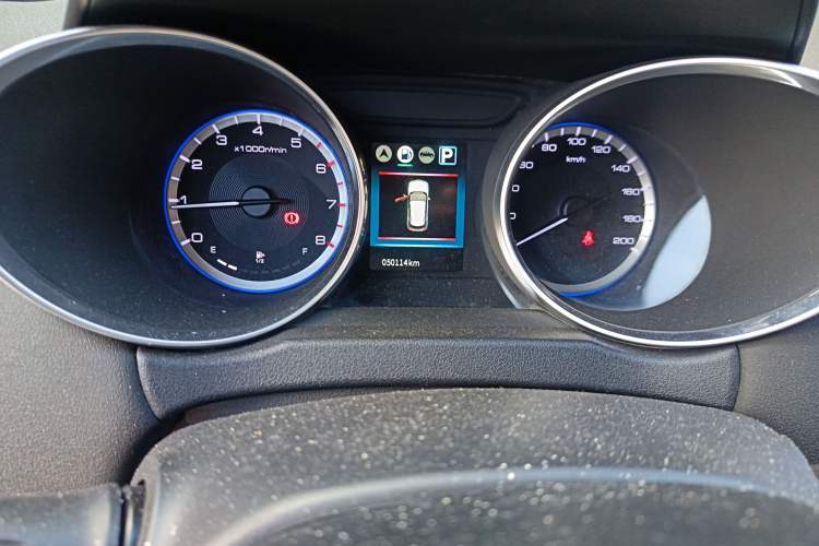 Used Dongfeng Aeolus AX4 2017 1.6L DCT Trendy Style
