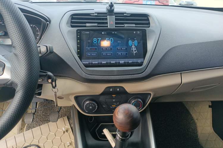 Used Ford Escort 2015 1.5L Manual Comfort Model
