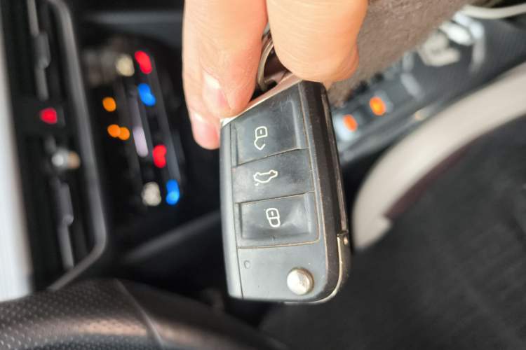 Used Volkswagen Tiguan L 2022 330TSI Automatic Two-Wheel Drive R-Line Enhanced Edition
