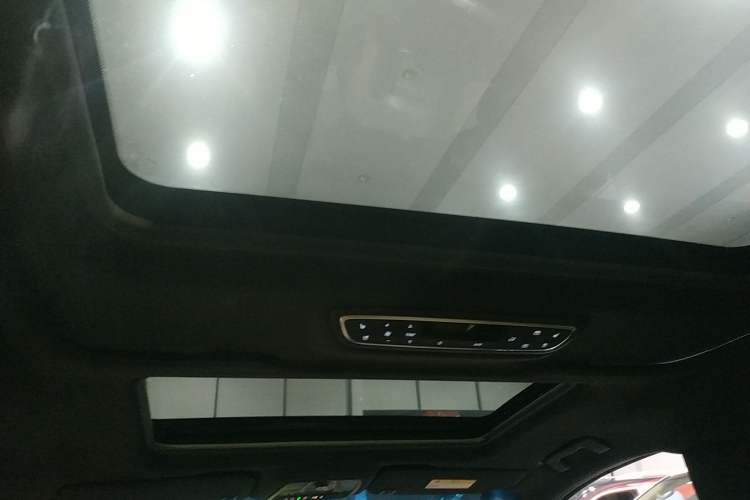 Used Buick GL8 2022 ES Land Cruiser 653T Luxury Model