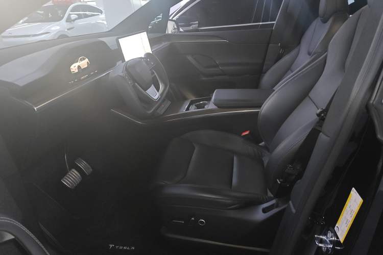 Used Tesla Model X 2023 Dual-Motor All-Wheel-Drive Version