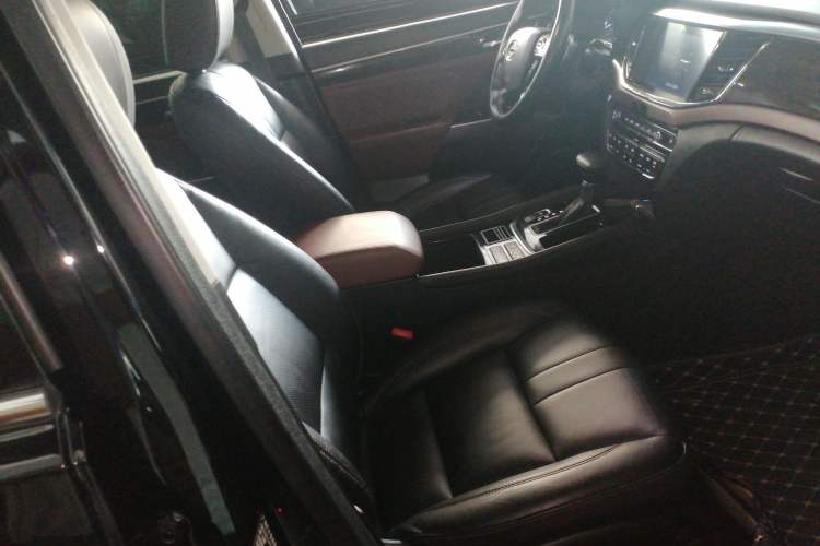 Used GAC Trumpchi GS8 2017 320T Two-Wheel Drive Luxury Smart Connectivity Version (7 Seats)
