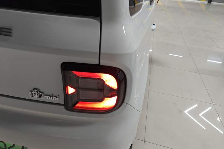 Used  Panda 2025 210 km – Yuanqi Bear