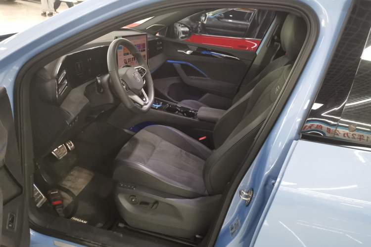 Used Volkswagen Tiguan L 2024 PRO 380TSI Four-Wheel Drive R-Line Prestige Edition
