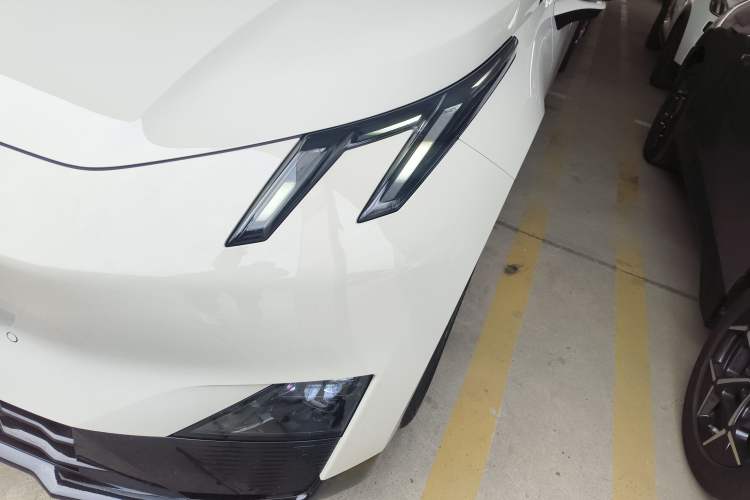 Used Lynk & Co Z20 2025 530 km Range Rear-Wheel Drive Max
