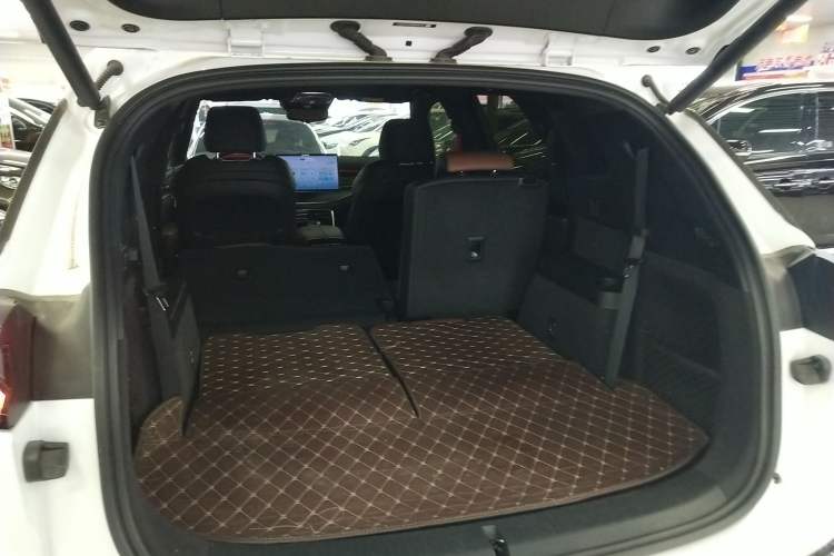 Used BYD Tang New Energy 2024 DM-i Glory Edition 112KM Prestige Model